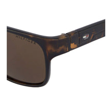 Cargar imagen en el visor de la galería, GAFAS DE SOL PARA HOMBRE TOMMY HILFIGER X62003 OUTLOOK