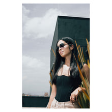 Cargar imagen en el visor de la galería, LENTES DE SOL T.HILFIGER OULOOK CORA PARA MUJER