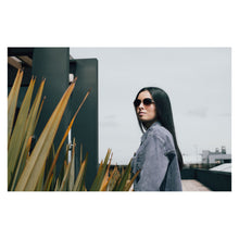 Cargar imagen en el visor de la galería, LENTES TOMMY HILFIGER OUTLOOK X67073
