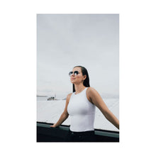 Cargar imagen en el visor de la galería, GAFAS DE SOL TOMMY HILFIGER OUTLOOK X60064