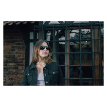 Cargar imagen en el visor de la galería, GAFAS DE SOL FOSSIL OUTLOOK X80042