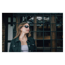 Cargar imagen en el visor de la galería, GAFAS DE SOL FOSSIL OUTLOOK X80042