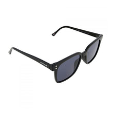 Cargar imagen en el visor de la galería, LENTES DE SOL TOMMY HILFIGER OUTLOOK X67200