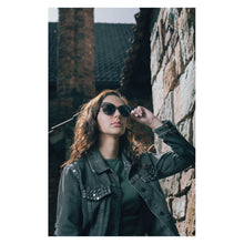 Cargar imagen en el visor de la galería, LENTES DE SOL STEVE MADDEN OUTLOOK X17054