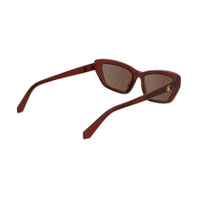 Cargar imagen en el visor de la galería, GAFAS DE SOL CALVIN KLEIN JEANS CKJ24623S (618) PARA MUJER