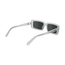 Cargar imagen en el visor de la galería, GAFAS DE SOL CALVIN KLEIN JEANS CKJ24622S (970) UNISEX