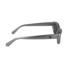 Cargar imagen en el visor de la galería, GAFAS DE SOL CALVIN KLEIN JEANS CKJ24624S (050) PARA MUJER