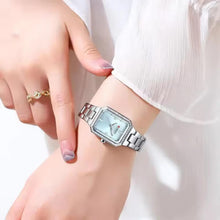 Cargar imagen en el visor de la galería, RELOJ PARA MUJER CURREN 9102 KREE24012 - PLATEADO
