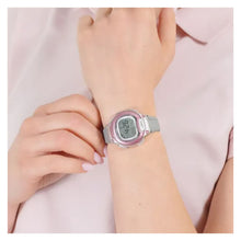 Cargar imagen en el visor de la galería, RELOJ DEPORTIVO PARA MUJER CASIO LW-203-8AV - GRIS
