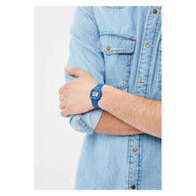 Cargar imagen en el visor de la galería, RELOJ DEPORTIVO PARA UNISEXO CASIO LA-20WH-2A - AZUL