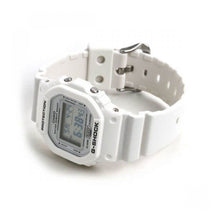 Cargar imagen en el visor de la galería, RELOJ DEPORTIVO PARA UNISEXO G-SHOCK DW-5600MW-7DR - BLANCO