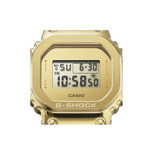 Cargar imagen en el visor de la galería, RELOJ DEPORTIVO PARA HOMBRE G-SHOCK G-SHOCK GM-5600SG-9DR - TRANSPARENTE