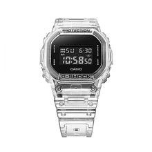 Cargar imagen en el visor de la galería, RELOJ DEPORTIVO PARA UNISEXO G-SHOCK G-SHOCK DW5600SKE-7DR - TRANSPARENTE