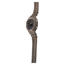 Cargar imagen en el visor de la galería, RELOJ DEPORTIVO PARA HOMBRE G-SHOCK G-SHOCK GA2100FR-5ADR - MARRÓN