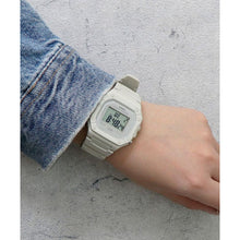 Cargar imagen en el visor de la galería, RELOJ DEPORTIVO PARA UNISEXO CASIO W218HC W-218HC-8AV - BLANCO