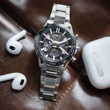 Cargar imagen en el visor de la galería, RELOJ PARA HOMBRE CASIO EDIFICE EQB2000DB-1ADR - PLATEADO