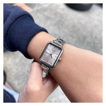 Cargar imagen en el visor de la galería, RELOJ PARA MUJER CASIO CORE LADIES LTP-V009D-4EUDF - PLATEADO