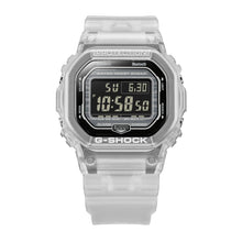 Cargar imagen en el visor de la galería, RELOJ DEPORTIVO PARA HOMBRE G-SHOCK G-SHOCK DWB5600G-7DR - TRANSPARENTE