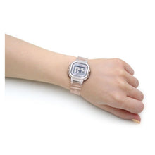 Cargar imagen en el visor de la galería, RELOJ DEPORTIVO PARA MUJER CASIO ILLUMINATOR LA-20WHS-7A - TRANSPARENTE