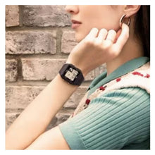 Cargar imagen en el visor de la galería, RELOJ DEPORTIVO PARA UNISEXO CASIO LF-20W-1A LF-20W-1A - NEGRO