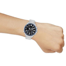 Cargar imagen en el visor de la galería, RELOJ PARA UNISEXO CASIO EDIFICE ECB30DB-1ADF - PLATEADO