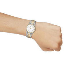 Cargar imagen en el visor de la galería, RELOJ PARA HOMBRE CASIO ENTICER MTP-B145SG-7AVDF - PLATEADO