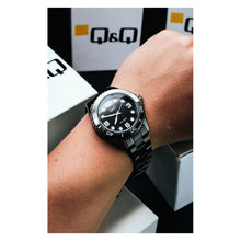 Cargar imagen en el visor de la galería, RELOJ PARA HOMBRE Q&Q RELOJ QQ ANALOGO Q07A-004PY - NEGRO