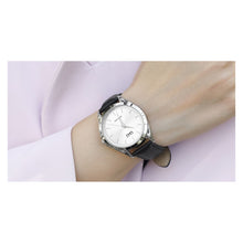 Cargar imagen en el visor de la galería, RELOJ CLÁSICO PARA MUJER Q&Q C04A C04A-017PY - NEGRO