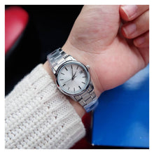 Cargar imagen en el visor de la galería, RELOJ PARA MUJER CASIO LTP_V002D_7A - PLATEADO