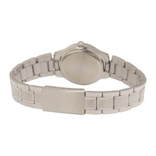 Cargar imagen en el visor de la galería, RELOJ PARA MUJER CASIO LTP_1131A_7BR - PLATEADO