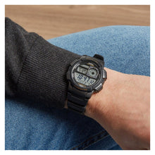 Cargar imagen en el visor de la galería, RELOJ DEPORTIVO PARA HOMBRE CASIO AE-1000W-1AV - NEGRO