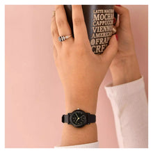 Cargar imagen en el visor de la galería, RELOJ DEPORTIVO PARA MUJER CASIO LQ-139A-1 LQ-139A-1 - NEGRO