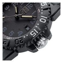 Cargar imagen en el visor de la galería, RELOJ DEPORTIVO PARA HOMBRE LUMINOX NAVY XS.3051.GO.NSF - NEGRO