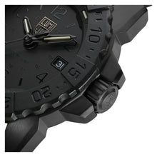 Cargar imagen en el visor de la galería, RELOJ DEPORTIVO PARA HOMBRE LUMINOX NAVY XS.3251.BO.CB - NEGRO