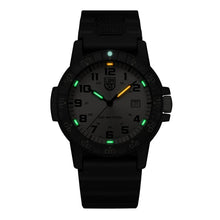 Cargar imagen en el visor de la galería, RELOJ PARA HOMBRE LUMINOX LEATHERBACK XS.0325.GP - GRIS