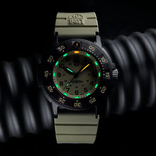 Cargar imagen en el visor de la galería, RELOJ PARA HOMBRE LUMINOX NAVY SEAL XS.3010.EVO.S - BLANCO