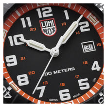 Cargar imagen en el visor de la galería, RELOJ DEPORTIVO PARA HOMBRE LUMINOX LEATHERBACK XS.0329.1 - NEGRO
