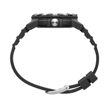 Cargar imagen en el visor de la galería, RELOJ DEPORTIVO PARA HOMBRE LUMINOX LEATHERBACK XS.0325 - NEGRO
