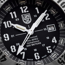 Cargar imagen en el visor de la galería, RELOJ PARA HOMBRE LUMINOX MIL-SPEC XL.3351.1.SET - NEGRO