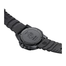 Cargar imagen en el visor de la galería, RELOJ PARA HOMBRE LUMINOX NAVY SEAL BLACKOUT XS.3611.IGY6.NSF - NEGRO