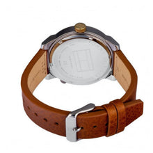 Cargar imagen en el visor de la galería, RELOJ CLÁSICO PARA HOMBRE TOMMY HILFIGER TMY1791553 - CAFÉ