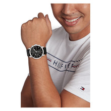 Cargar imagen en el visor de la galería, RELOJ CLÁSICO PARA HOMBRE TOMMY HILFIGER 1792052 - NEGRO