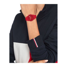 Cargar imagen en el visor de la galería, RELOJ DEPORTIVO PARA MUJER TOMMY HILFIGER 1782689 - ROJO
