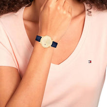 Cargar imagen en el visor de la galería, RELOJ CLÁSICO PARA MUJER TOMMY HILFIGER MODERN CLASSIC 1782733 - AZUL
