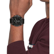 Cargar imagen en el visor de la galería, RELOJ CLÁSICO PARA HOMBRE TOMMY HILFIGER JAX TMY1710654 - NEGRO
