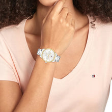 Cargar imagen en el visor de la galería, RELOJ PARA MUJER TOMMY HILFIGER 1782744 - PLATEADO