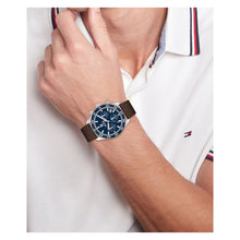 Cargar imagen en el visor de la galería, RELOJ CLÁSICO PARA HOMBRE TOMMY HILFIGER 1792163 1792163 - MARRÓN
