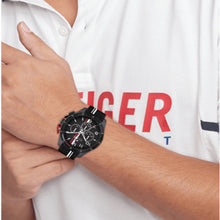 Cargar imagen en el visor de la galería, RELOJ DEPORTIVO PARA HOMBRE TOMMY HILFIGER BANK 1792168 - NEGRO