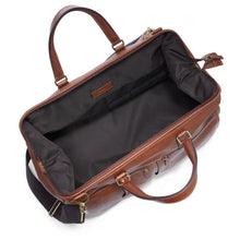 Cargar imagen en el visor de la galería, BOLSO FOSSIL DEFENDER DUFFLE CAFÉ MBG9344001