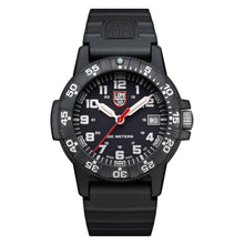 Cargar imagen en el visor de la galería, RELOJ DEPORTIVO PARA HOMBRE LUMINOX LEATHERBACK XS.0301.L - NEGRO